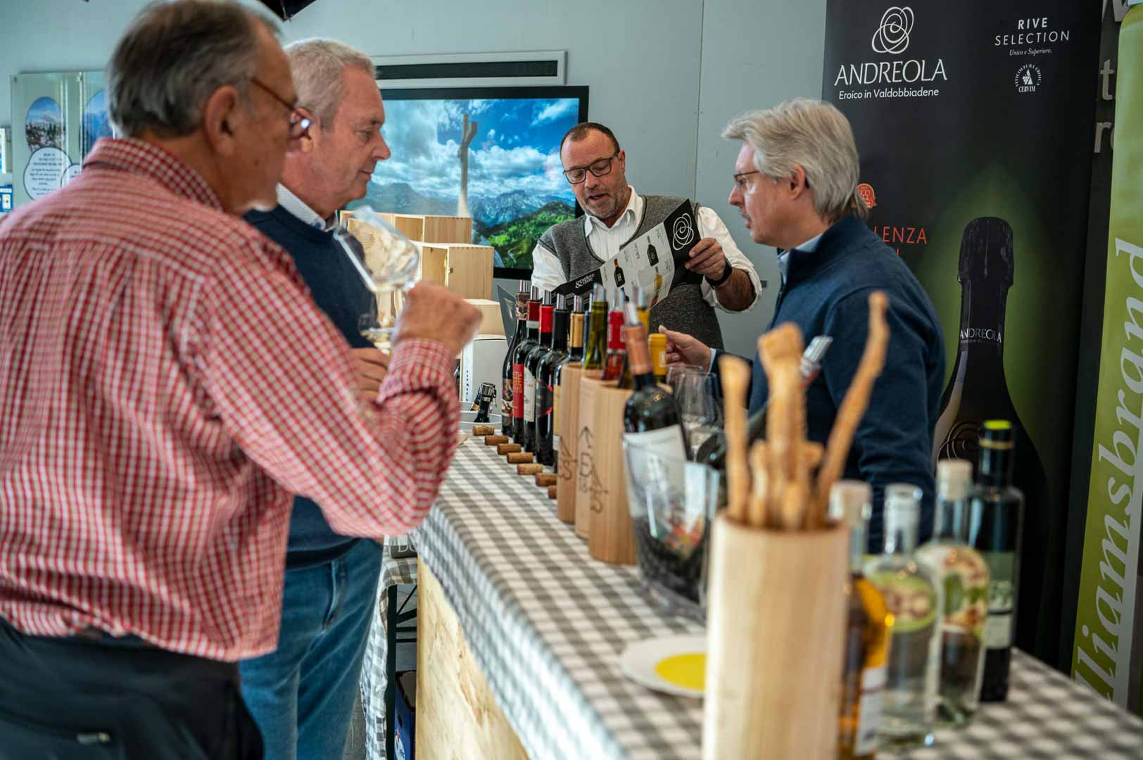 Mehr über den Artikel erfahren WINETIME am Jenner